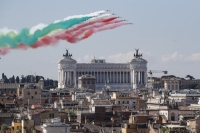 Le Frecce Tricolori sull'altare della Patria, 02 Giugno Festa della repubblica Italiana 