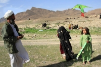 In Afghanistan, la terra degli aquiloni, è ancora lontana la pace