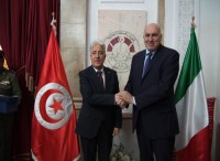 A Tunisi il ministro Crosetto incontra...