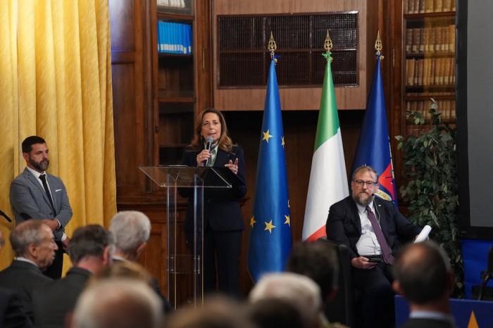 Presentato Calendesercito 2027