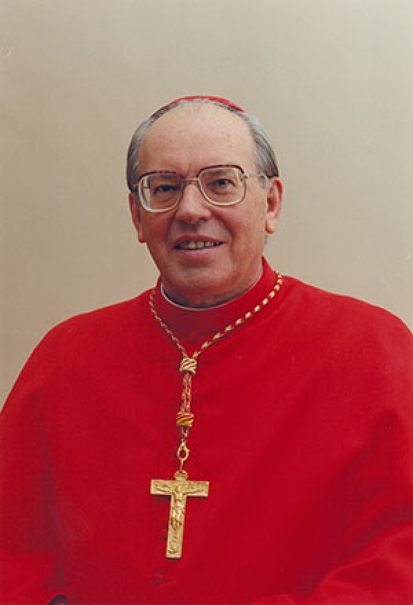 Il Cardinale Re diventa Decano emerito del Collegio cardinalizio