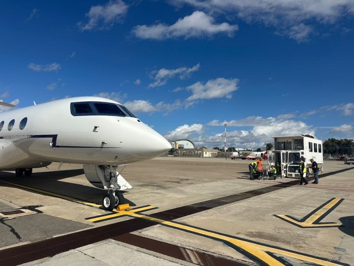 Neonata trasportata con velivolo dell'Aeronautica Militare