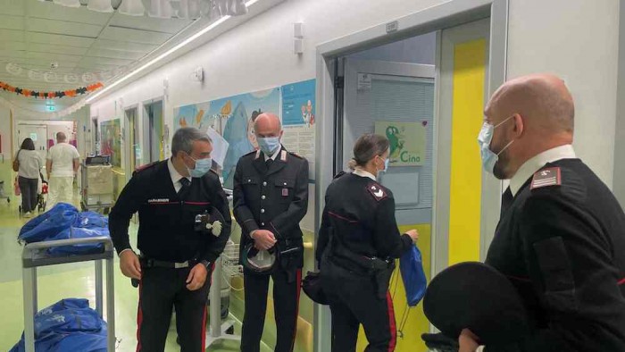 Carabinieri in corsia al Policlinico Gemelli